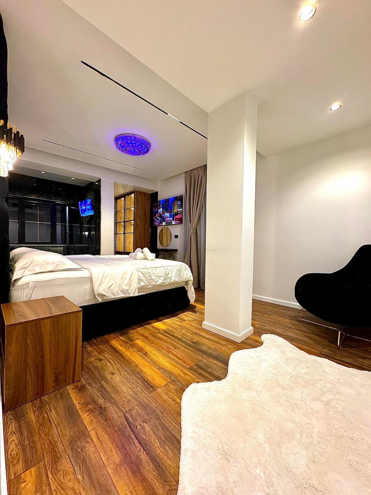 Boutique Hotel Empire Of Martin Gjirokastër Esterno foto