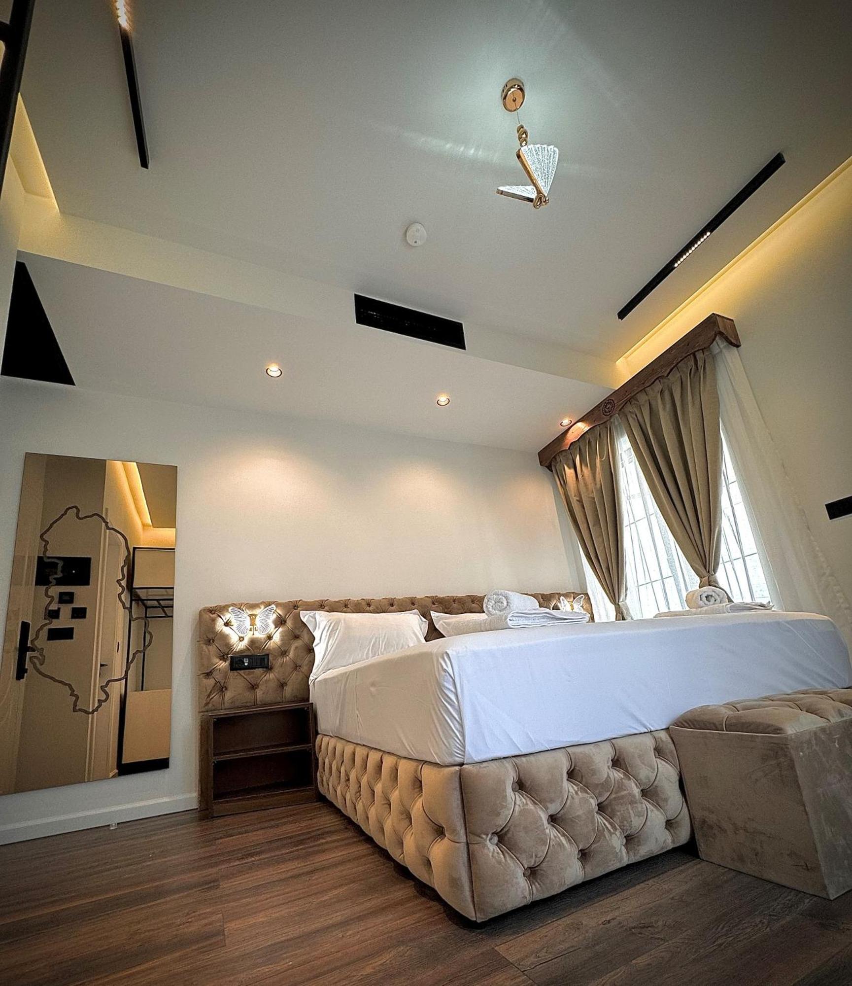 Boutique Hotel Empire Of Martin Gjirokastër Esterno foto