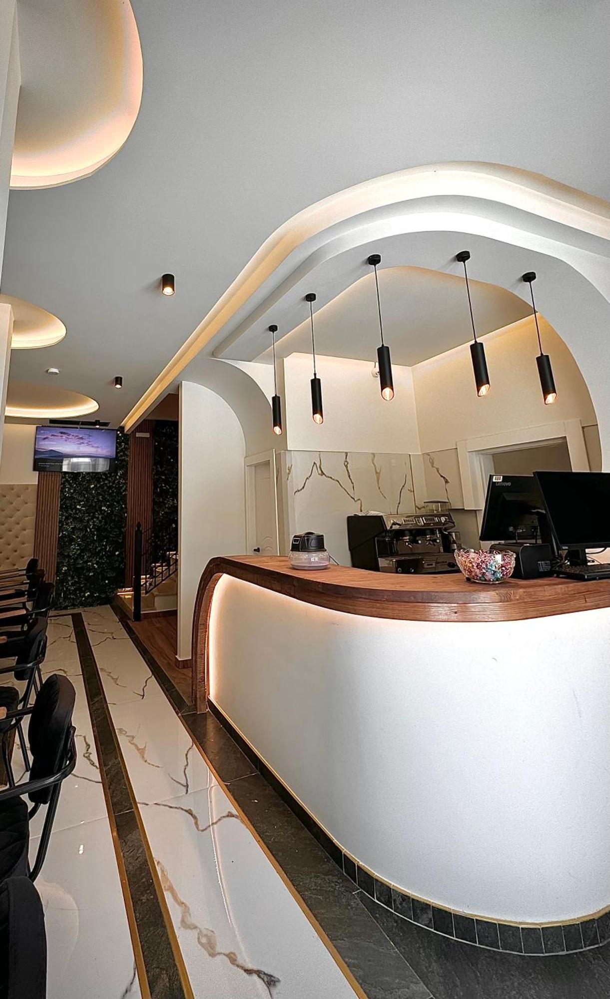 Boutique Hotel Empire Of Martin Gjirokastër Esterno foto