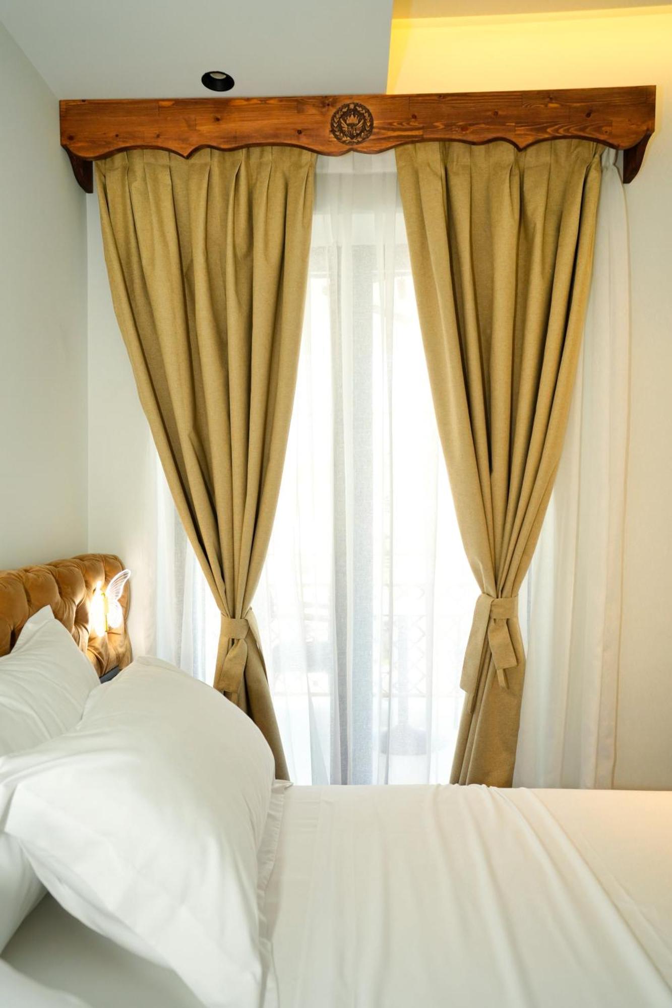 Boutique Hotel Empire Of Martin Gjirokastër Esterno foto