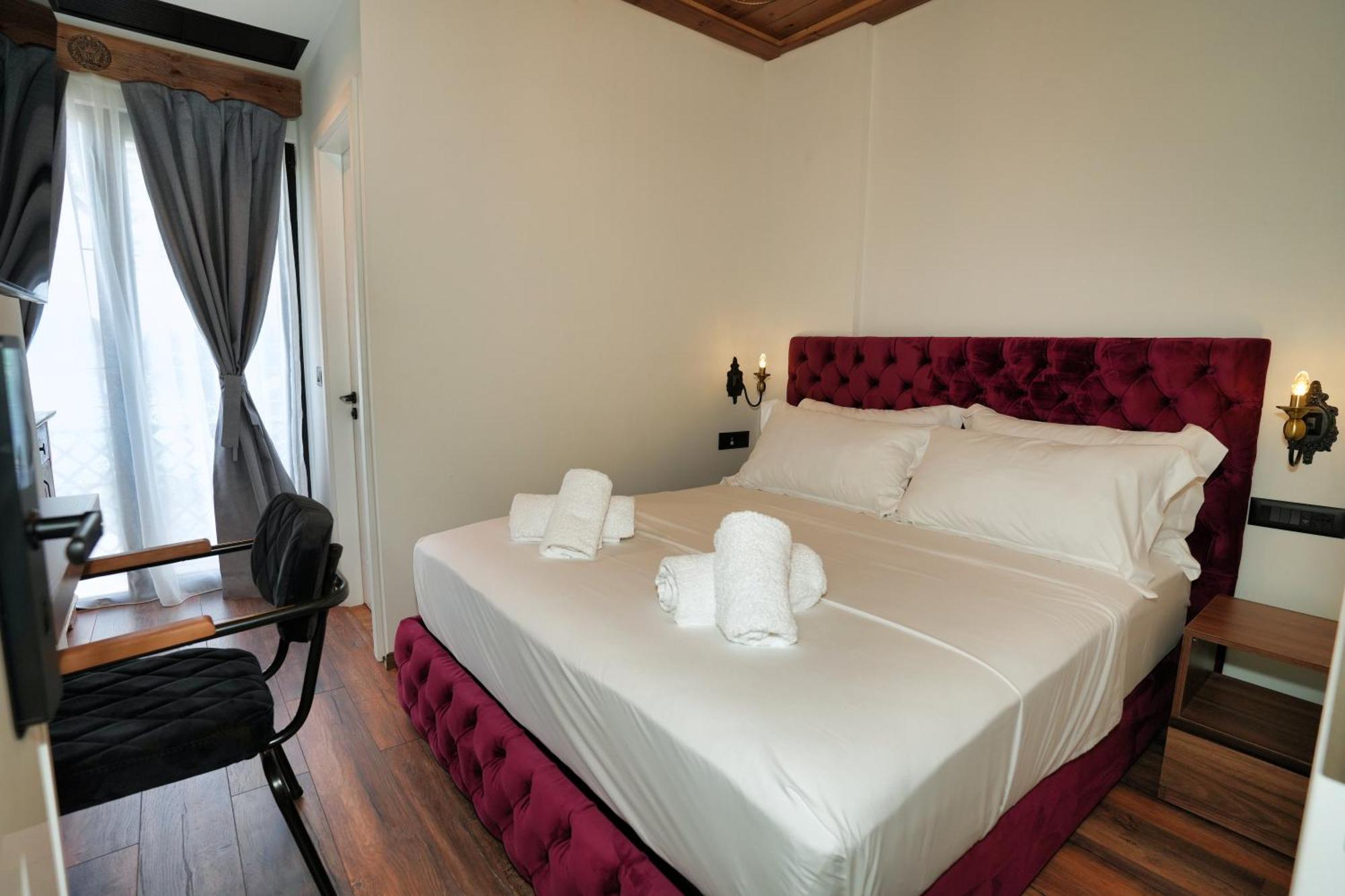 Boutique Hotel Empire Of Martin Gjirokastër Esterno foto